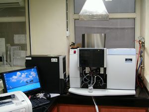 Atomic Absorption Spectrometer (AAS) testing lab